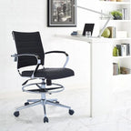 Sedia da ufficio ergonomica moderna per disegnatori