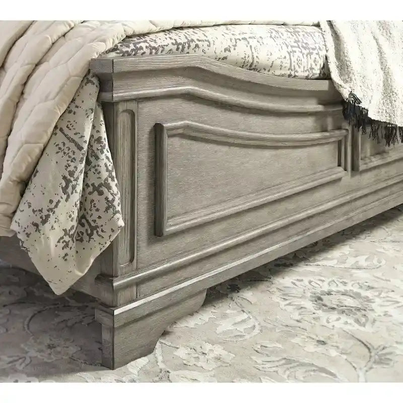 Letto a pannelli grigio antico