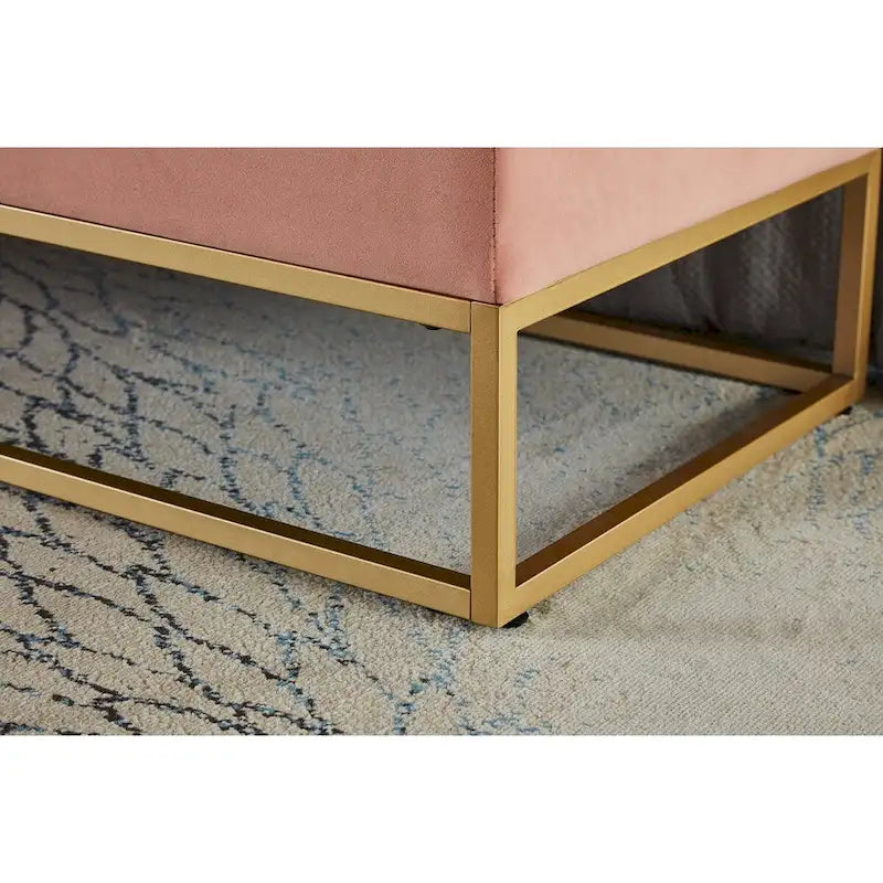 58.6 Panca da letto con base in metallo e contenitore in velluto rosa