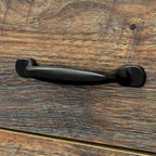 Madia moderna in legno, credenza con 3 ante e 2 cassetti